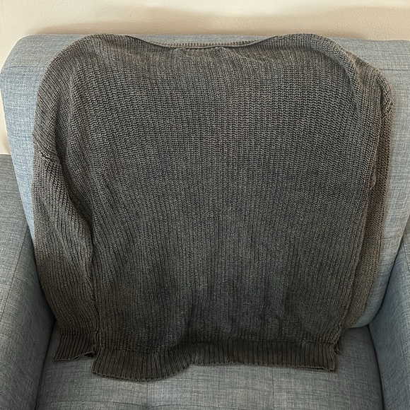 American Eagle Charcoal Gray Sweater size M - Picture 4 of 4